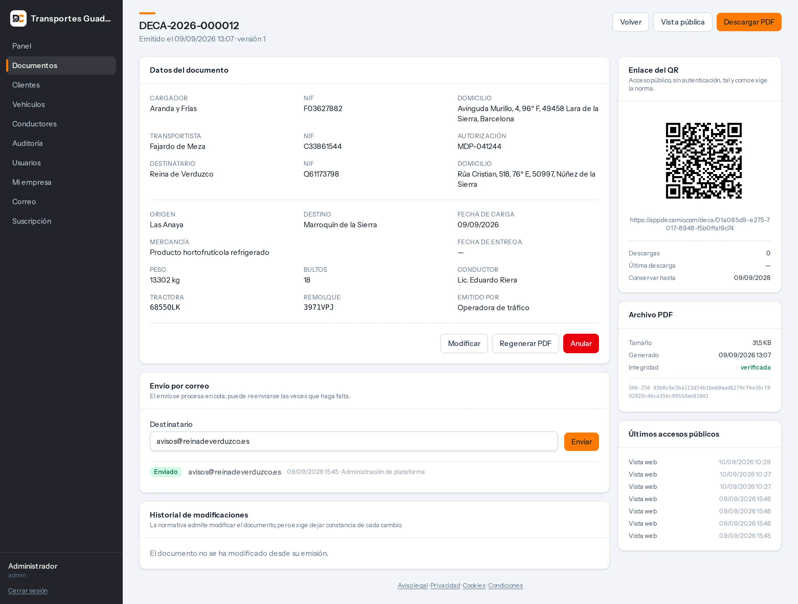 Ficha de un documento emitido. Muestra cargador, transportista y destinatario con sus NIF, el trayecto, la mercancía, el peso y las matrículas. A la derecha, el código QR con su dirección pública, el tamaño del PDF, su huella SHA-256 y la integridad verificada.